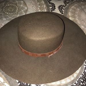 Brixton wife brim hat